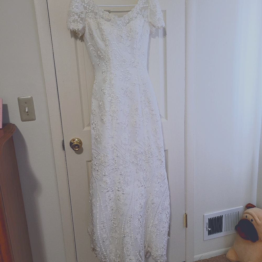 Vintage wedding dress